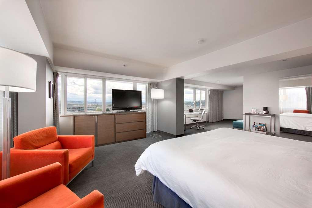 โรงแรมมูราโน อะ โพรเวอแนนซ์ โฮเต็ล ทาโคมา ห้อง รูปภาพ A suite at the Hotel Arts