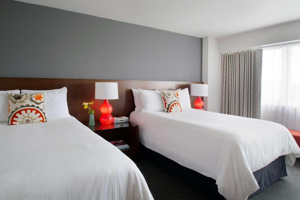 โรงแรมมูราโน อะ โพรเวอแนนซ์ โฮเต็ล ทาโคมา ห้อง รูปภาพ A room at the Hotel Valencia