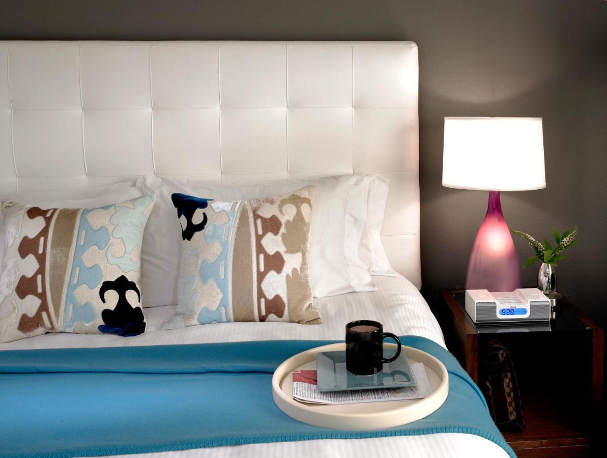 โรงแรมมูราโน อะ โพรเวอแนนซ์ โฮเต็ล ทาโคมา ห้อง รูปภาพ A bedroom at the Hotel Indigo in San Francisco